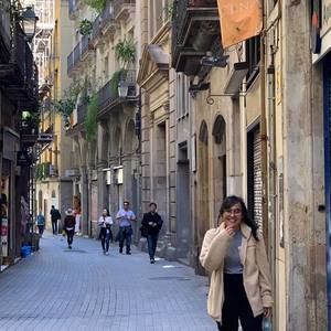 Meet your Posher, Levine